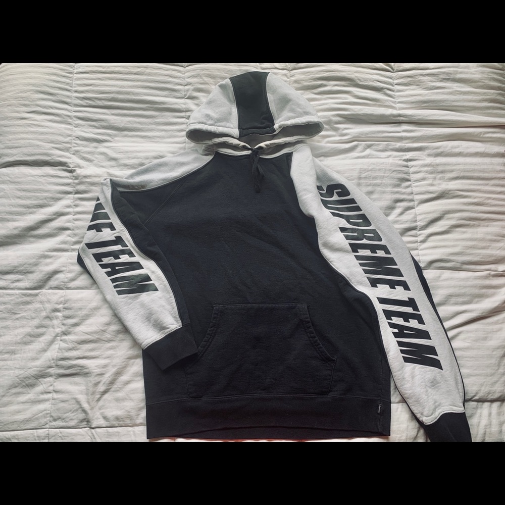 Supreme Hoodie